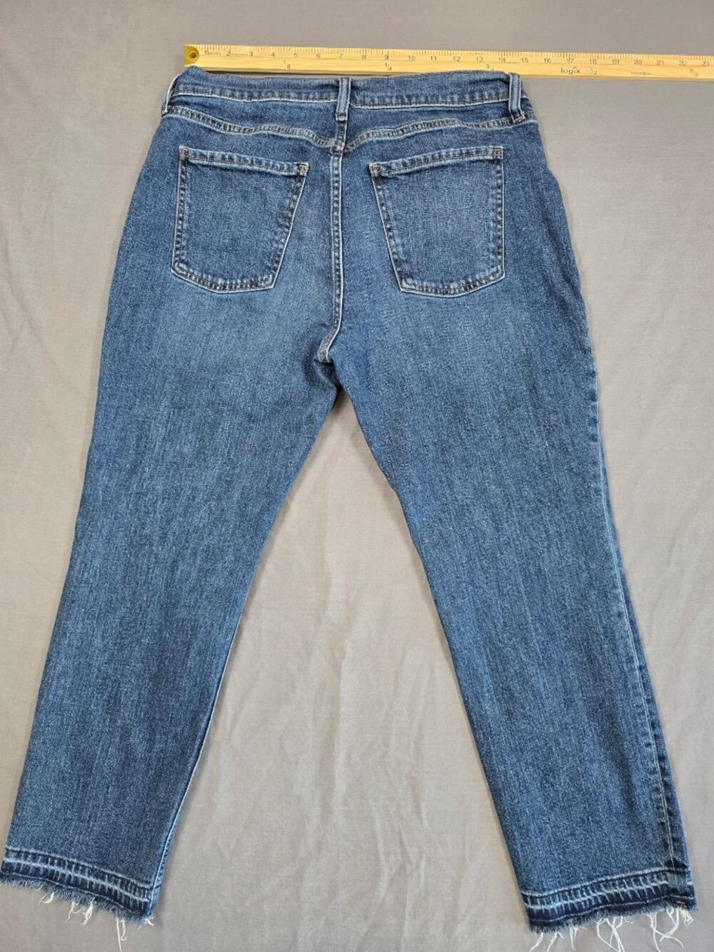 Old Navy Size 10 Mid-Rise Boyfriend Jeans Blue Denim Raw Hem TWO PAIRS - Picture 6 of 10